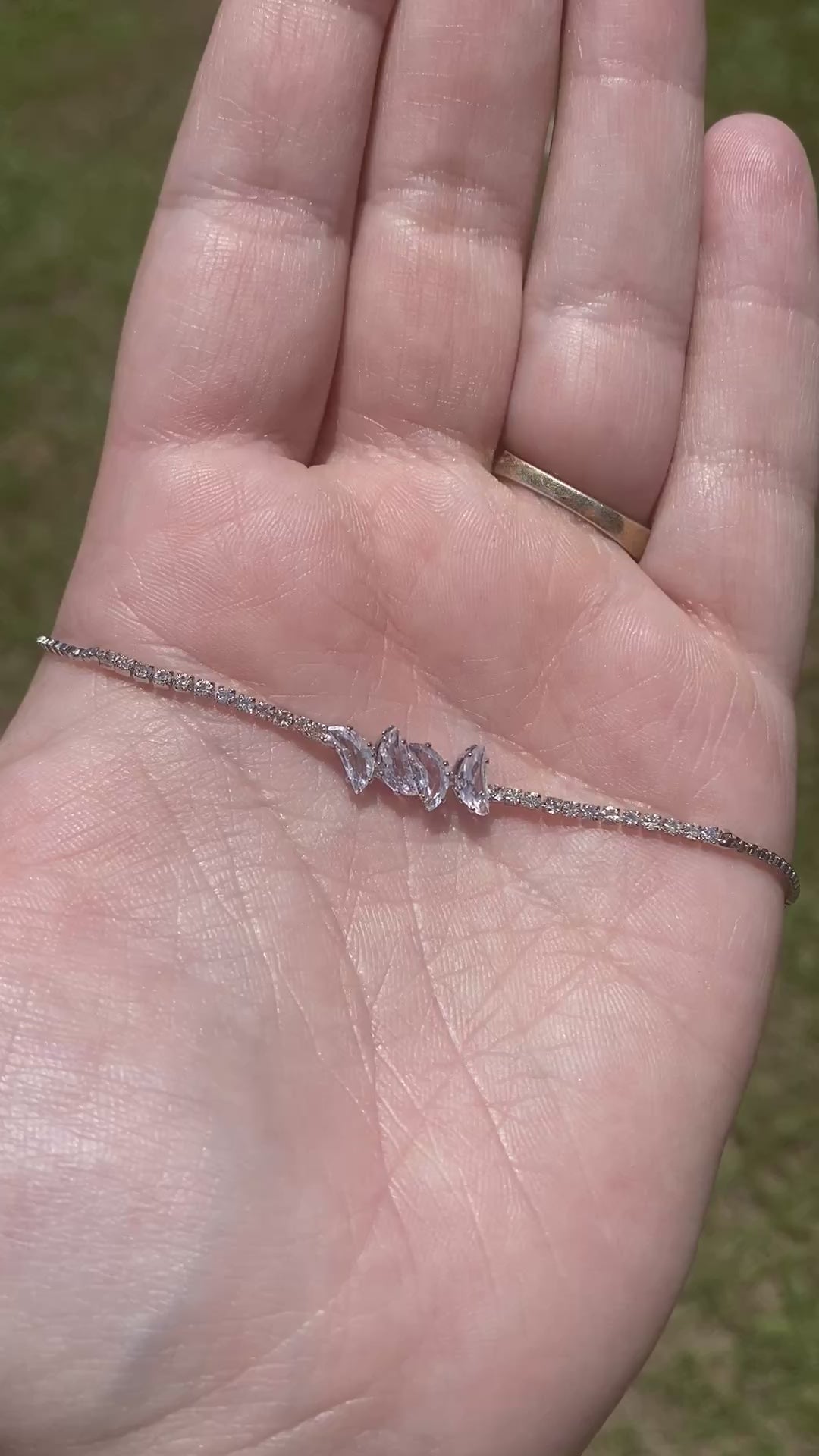 Butterfly adjustable bracelet